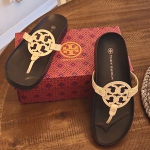 Miller cloud soft croco emboss flip flops